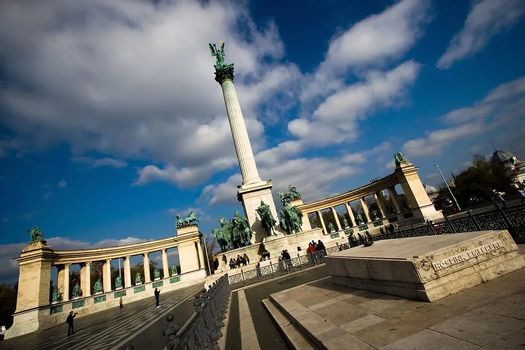Little Americas Concert Hall Apartments Budapest